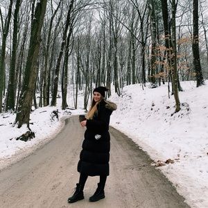 Meet your Posher, Melanie